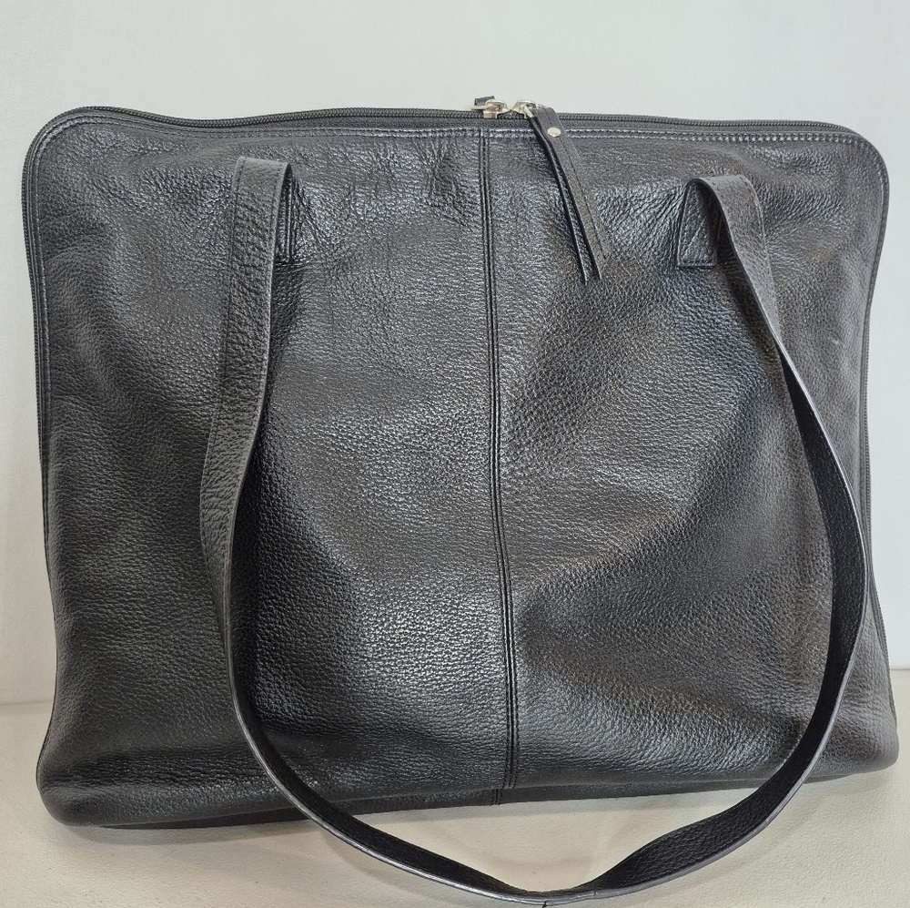 Latico Black Leather Laptop Bag - Picture 3 of 16